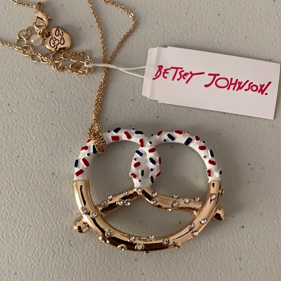 Betsey Johnson Jewelry - Betsey Johnson Pretzel Necklace